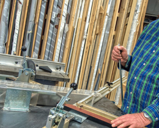 Creative Framing is a business in Perry County, Kentucky.